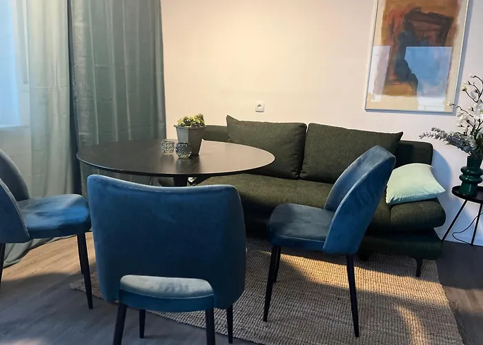 Kirchgarten Niederkirchen bei Deidesheim